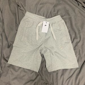NWT Nike Sportswear NSW Classic Fleece Shorts Heather Grey Men’s Size XS